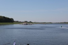 335697